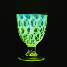 Coupe à glace opalescente à pois bord rouge verre uranium japonais 11,5 cm oc...