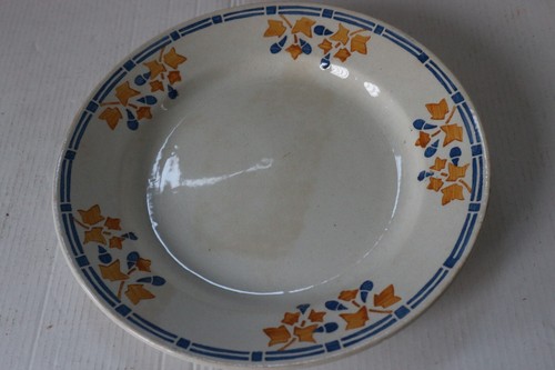 Ancienne assiette nouvelles - ancienne,