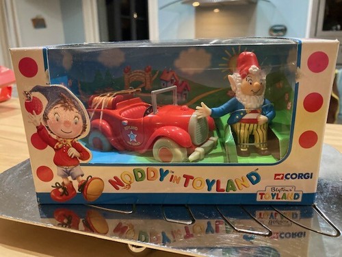 Voiture miniature corgi oui - voiture,
