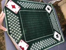 ancien tapis de jeu de cartes occasion très bon état 70 cm x 58 cm