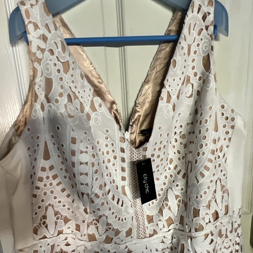 New elegant city chic ornate - elegant,
