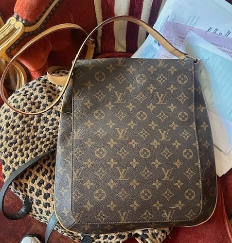Sac main louis vuitton - a,