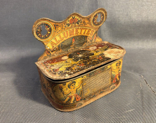 Ancienne petite boîte
