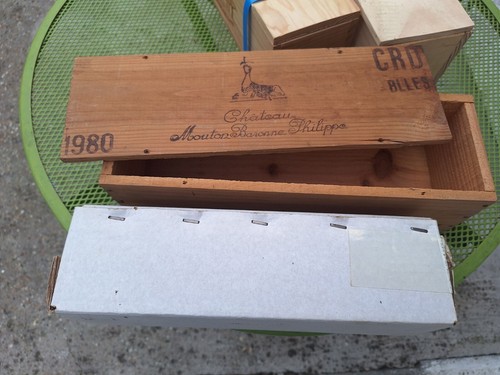 Caisse bouteille mouton - de,