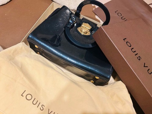 Louis vuitton monogram - vuitton, vernis
