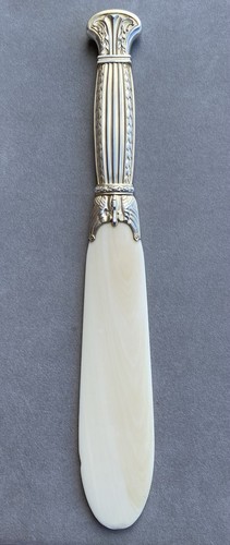 Grand coupe papier ouvre - coupe,