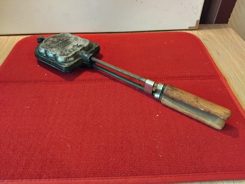 Ancien gaufrier main - ancien,