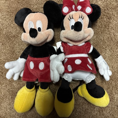 Mickey and minnie mouse - mickey,