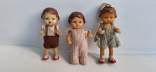 Poupées ARI x 3 habillées, 2