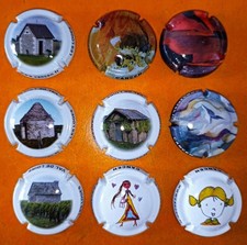 B3) Un lot de 9 capsules Style