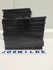 N°1 .Lot de 27 rails pour circuit de voiture électrique Jouef by Artin et autres