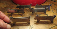 Ancien Porte Couteaux de Table en Inox Petit Chien Basset Teckel Scotish Terrier