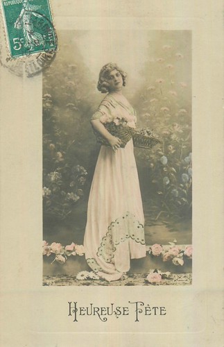 Heureuse fete femme - heureuse,