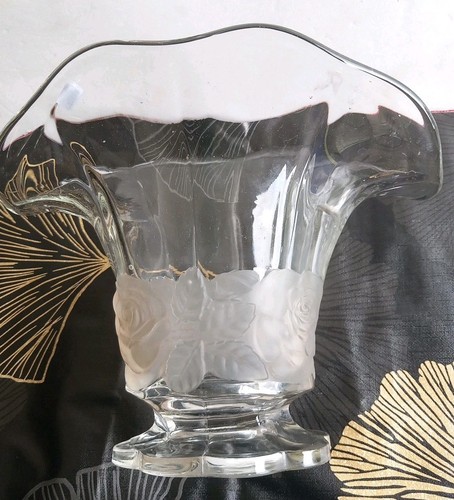 Ancien vase verre - en, moulé