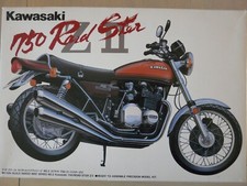 Maquette Moto 1/12 AOSHIMA Ref 2 Kawasaki 750 ZII Red Star commencée
