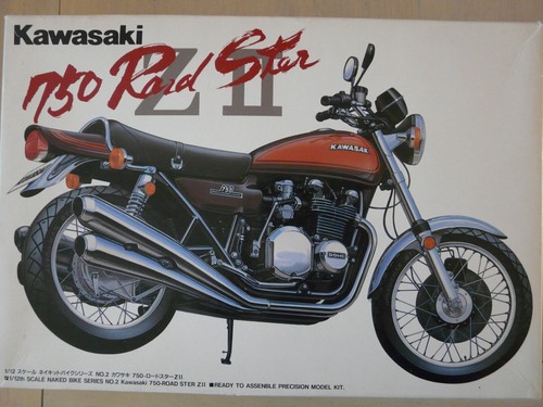 Maquette moto aoshima ref - maquette,