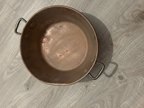 Ancienne grande bassine - ancienne,