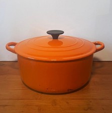 Cocotte Le Creuset ronde E fonte émaillée orange volcanique 24,5 cm TBE