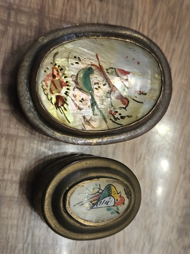 Lot anciennes boîtes à - ​lot, 2