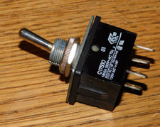 C17500 interrupteur 4 BROCHES 2 positions ISOMAC CAPPUCCINA