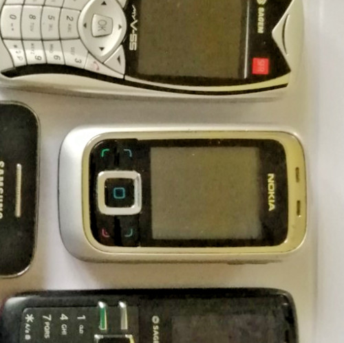 Nokia 7230