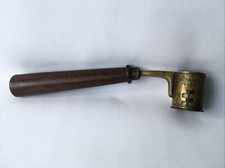 Ancien DOSEUR À POUDRE en Décigrammes Signé « E.C. ANCRE MARINE » Laiton et Bois