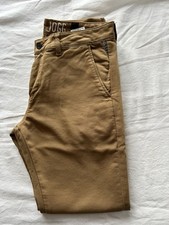 LE TEMPS DES CERISES CHINO JOGG  Couleur CAMEL Modèle  KURT JOGG Taille 31
