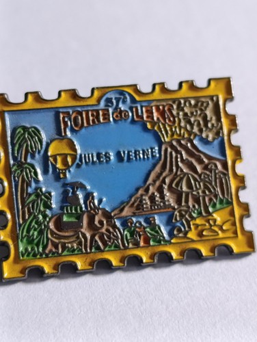 Pin éléphant volcan - Éléphant,