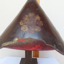 Ancien chapeau japonais Tonkyo JINKASA JINGASA Samouraï Kuyo Crest Yoroi Kabu...