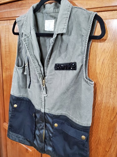 Pull bear women vest size - &,
