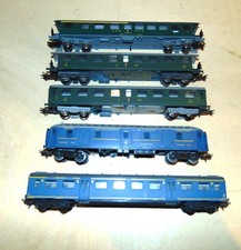 5 voitures en HO de Lima