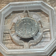 superbe  5 francs 1941 petain sous coque rare   U N C