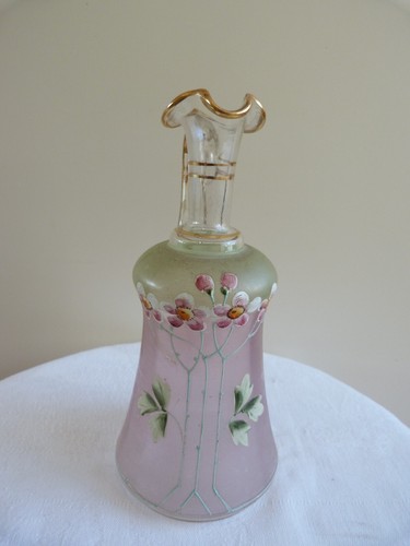 Carafe verre rose émaillé