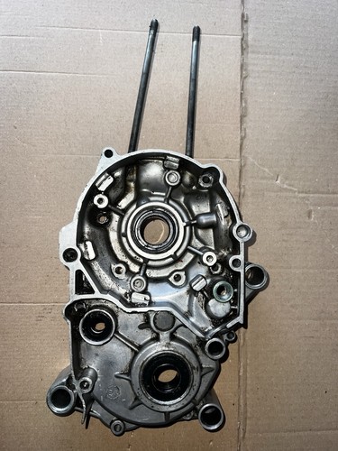 Carter moteur gauche droit - gauche, et
