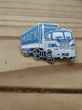 Pin's Pins Pin Enamel 22 Camion  Ensemble Routier "MACK" 