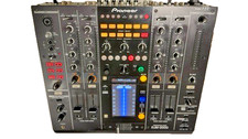 Mixeur/contrôleur Pioneer DJM
