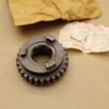 PIGNON DE 4E 28 T  HONDA CR