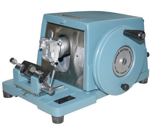 Microtome rotatif