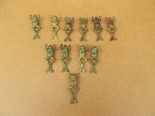 11 grenouilles en métal du jeu J.J. F Paris 1900 la pèche au grenouilles