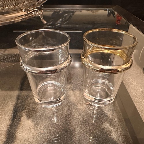 Verre thé avec - à,