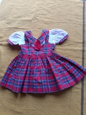 Une  très jolie robe