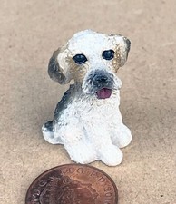 Maison De Poupée Chien Blanc