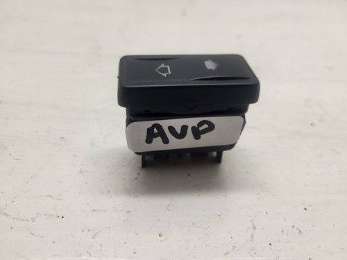 Bouton lève vitre avant