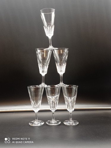 Flutes champagne en - à,