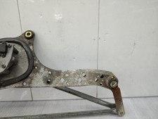 Moteur essuie glace avant