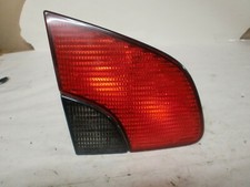 feu arrière de hayon coté conducteur d'occasion de 406 break , 45.504