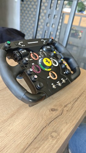 Thrustmaster ferrari wheel - ferrari,