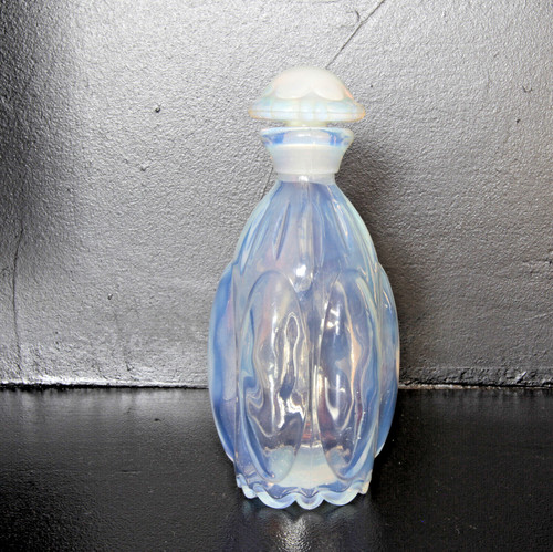 Flacon parfum verre opalescent