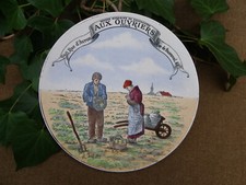 ASSIETTE PUBLICITAIRE EN FAÏENCE "GRANDS MAGASINS AUX OUVRIERS" PARIS 1900