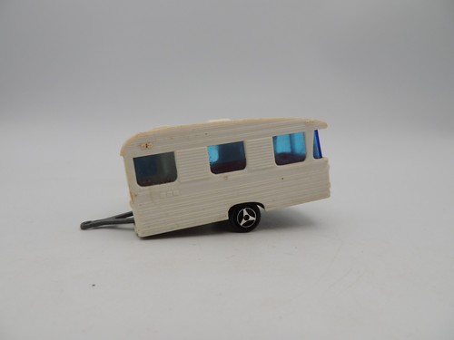 Majorette caravane digue - -,